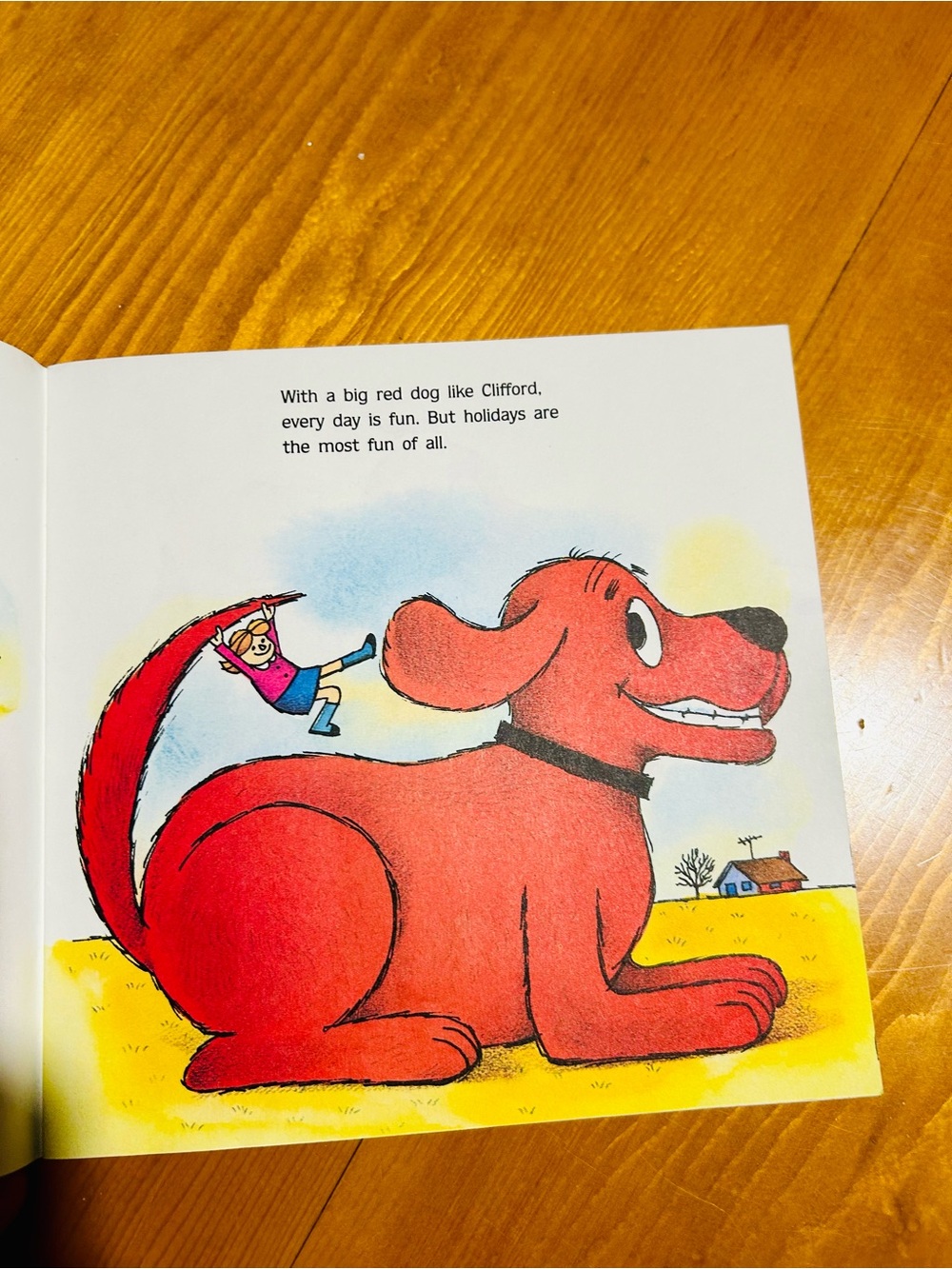 (3/$10) Clifford’s Halloween paperback book - Picture 3 of 3